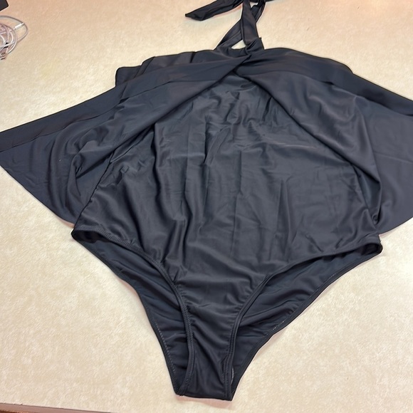 Black One Piece Swimsuit with Split Midline Batwing Flap Material 3XL - Picture 9 of 10